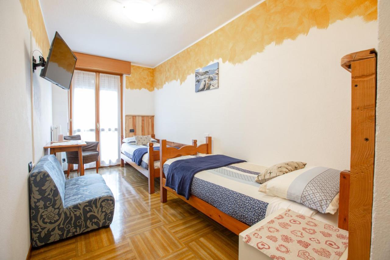 Hotel Biancospino Lanzada Экстерьер фото