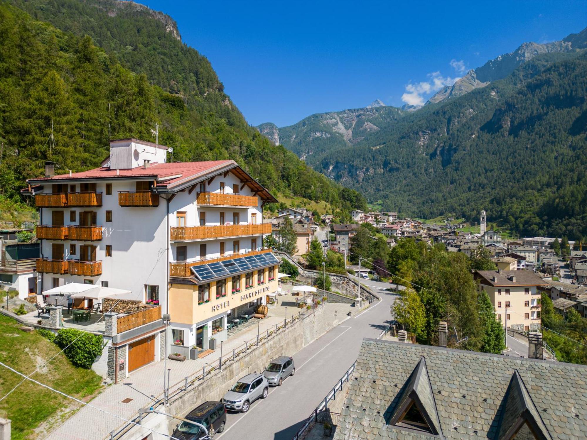Hotel Biancospino Lanzada Экстерьер фото